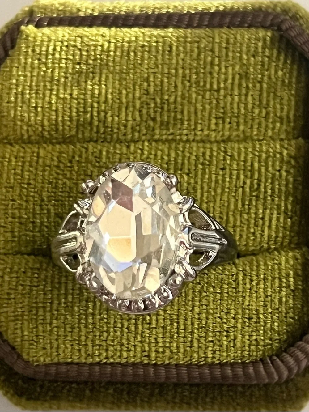 Elegant/Classic Titanium Steel Silver Sparkling Cubic Zirconia Ring Size 9 NWT